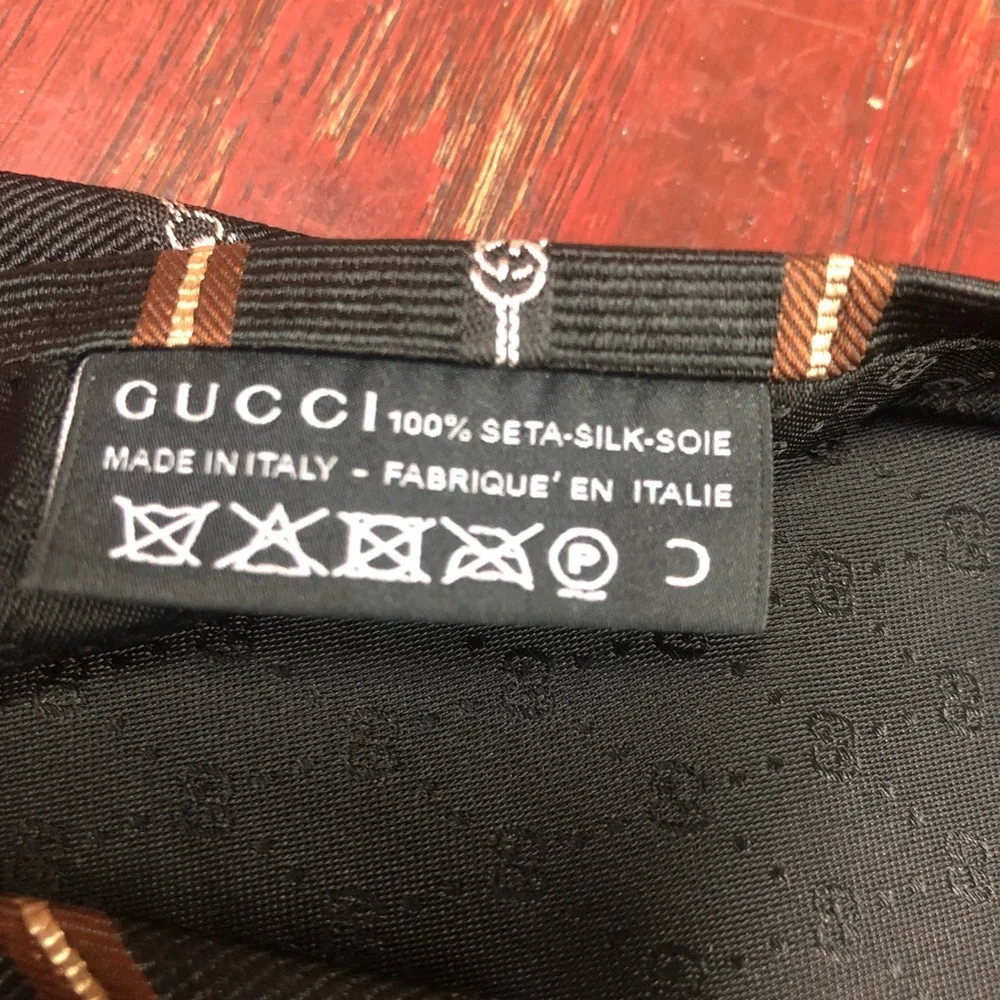 Authentic Gucci Horsebit tie